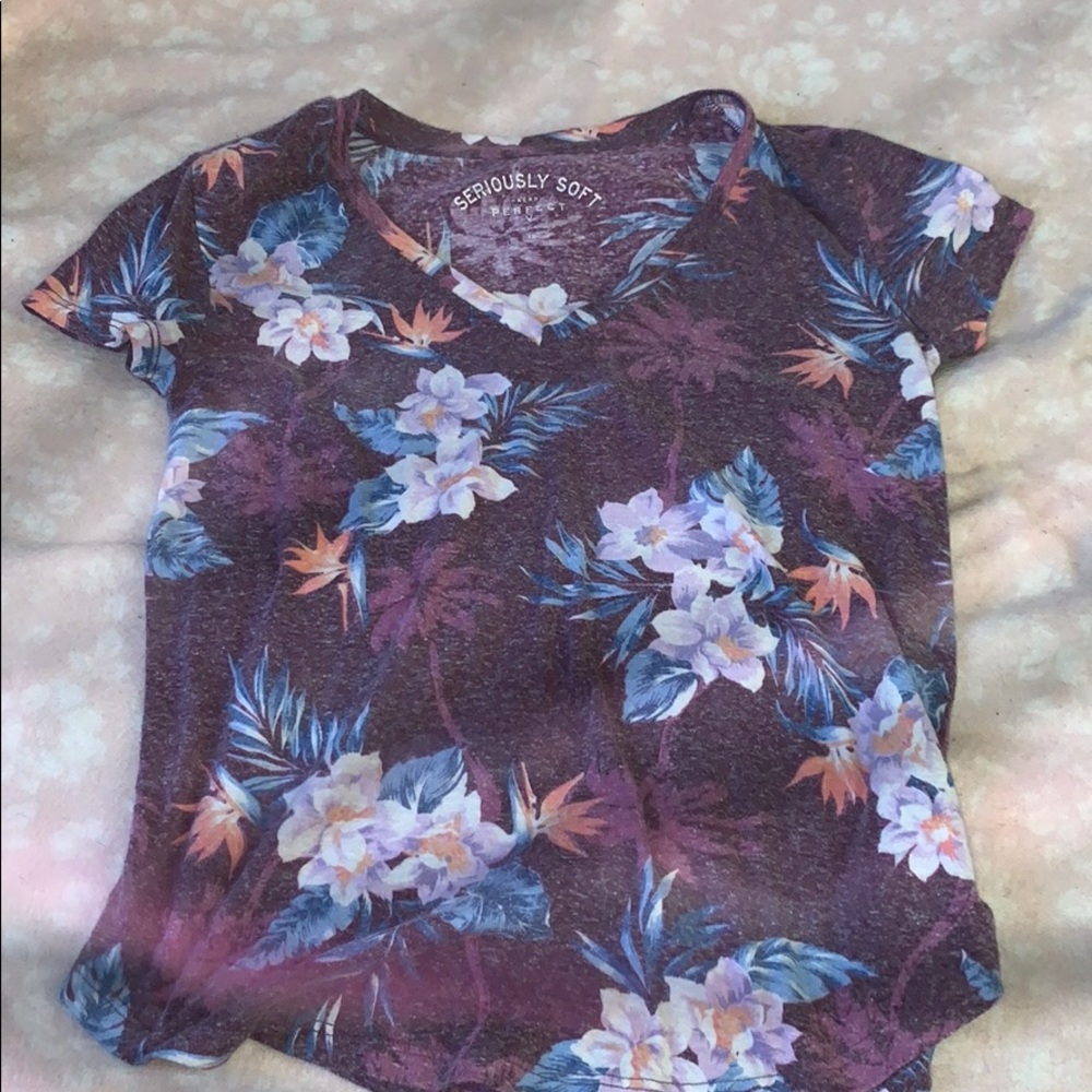 floral t-shirt, worn once! perfect condition.